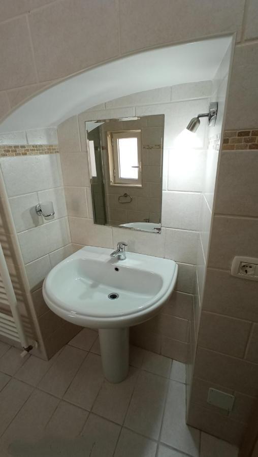 Palazzo Saraceno Apartment-Taras タラント エクステリア 写真